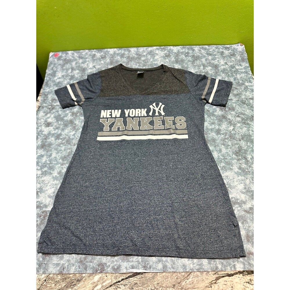 New York Yankees Women’s Navy Short Sleeve Jersey Tee M
